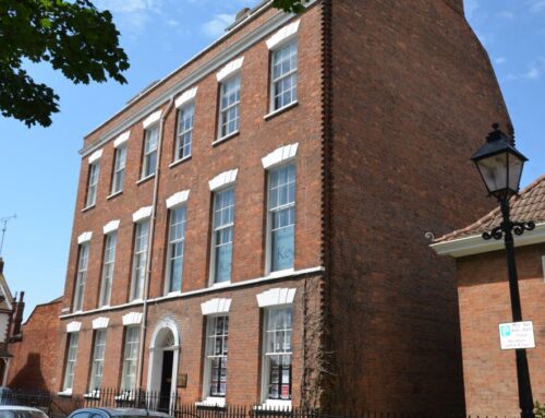 TO LET- FLAT 2 QUEEN ADELAIDE HOUSE, KINGS SQUARE, BRIDGWATER, TA6 3DJ