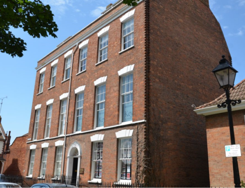 TO LET- FLAT 3 QUEEN ADELAIDE HOUSE, KINGS SQUARE, BRIDGWATER, TA6 3DJ